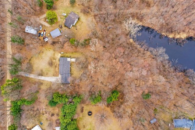 5350 List Road, Waterloo Township, MI 49240