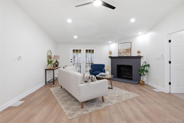 5350 List Road, Waterloo Township, MI 49240