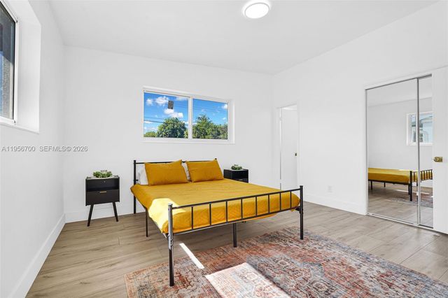 5730 SW 54th Ter, Davie, FL 33314