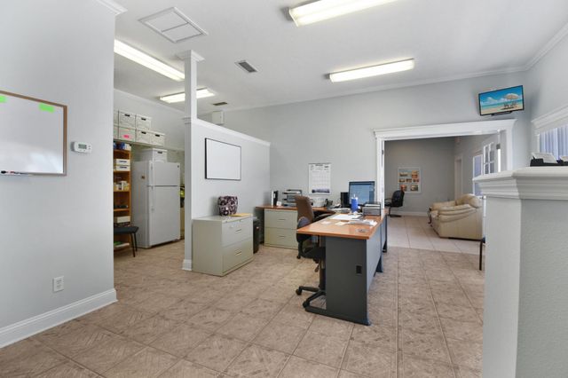 2071 Dobbs Rd, St Augustine, FL 32086