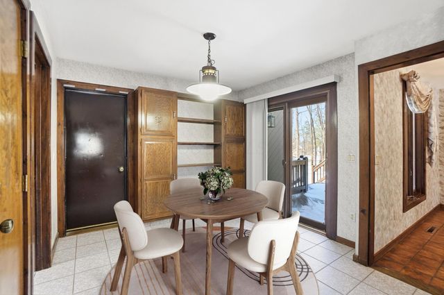 4860 Bayhill Drive, Powell, OH 43065