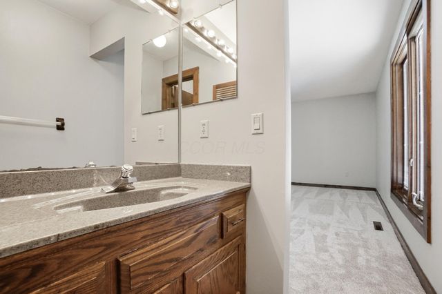 4860 Bayhill Drive, Powell, OH 43065