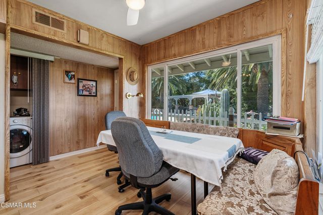 22109 Gresham Street, Canoga Park, CA 91304