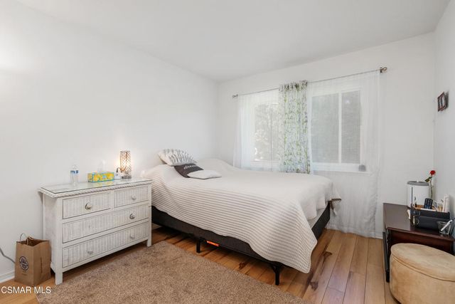 22109 Gresham Street, Canoga Park, CA 91304