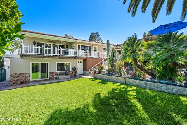 22109 Gresham Street, Canoga Park, CA 91304