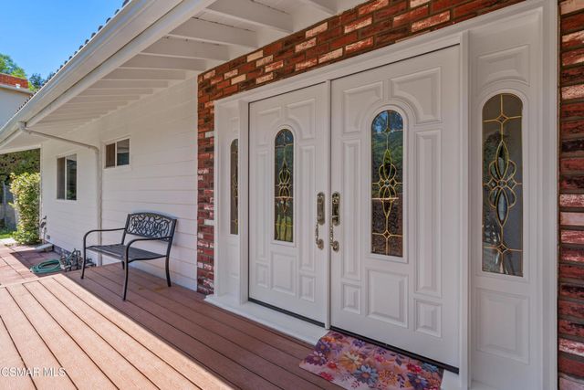 22109 Gresham Street, Canoga Park, CA 91304