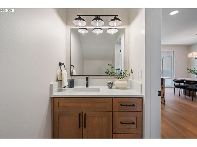 2902 E McLoughlin Blvd 1, Vancouver, WA 98661