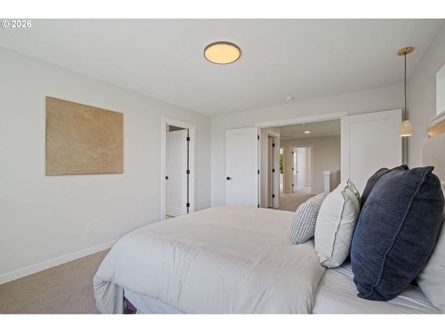 2902 E McLoughlin Blvd 1, Vancouver, WA 98661
