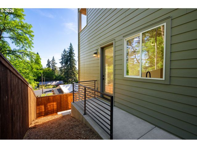 2902 E McLoughlin Blvd 1, Vancouver, WA 98661