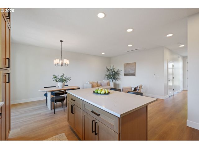 2902 E McLoughlin Blvd 1, Vancouver, WA 98661