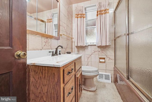 302 WEDGEWOOD RD, Harrisburg, PA 17109