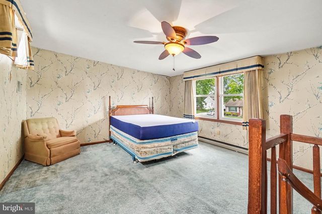 302 WEDGEWOOD RD, Harrisburg, PA 17109