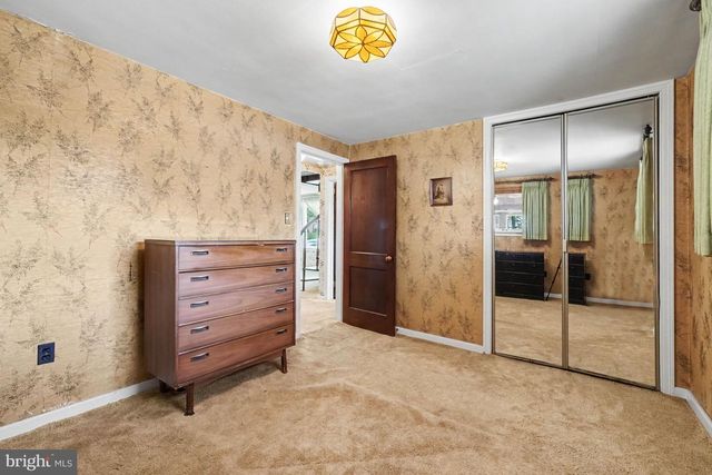 302 WEDGEWOOD RD, Harrisburg, PA 17109