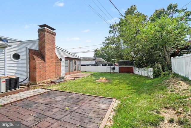 302 WEDGEWOOD RD, Harrisburg, PA 17109