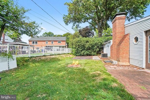 302 WEDGEWOOD RD, Harrisburg, PA 17109