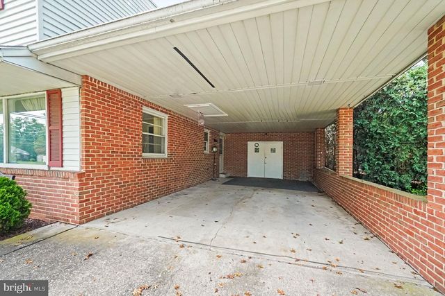 302 WEDGEWOOD RD, Harrisburg, PA 17109