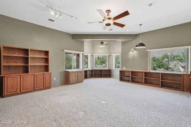 10401 E Plumeria Road, Tucson, AZ 85749