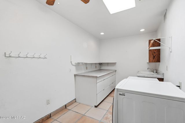 10401 E Plumeria Road, Tucson, AZ 85749
