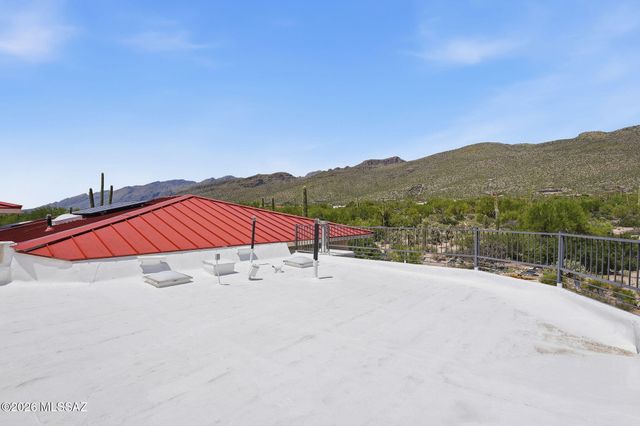 10401 E Plumeria Road, Tucson, AZ 85749