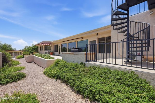 10401 E Plumeria Road, Tucson, AZ 85749