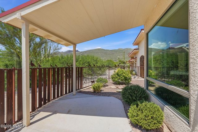 10401 E Plumeria Road, Tucson, AZ 85749