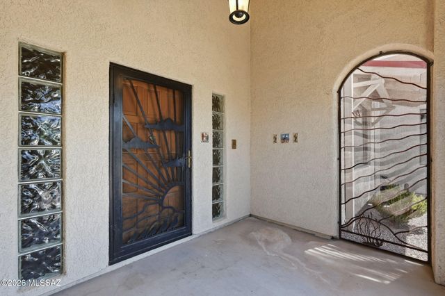10401 E Plumeria Road, Tucson, AZ 85749