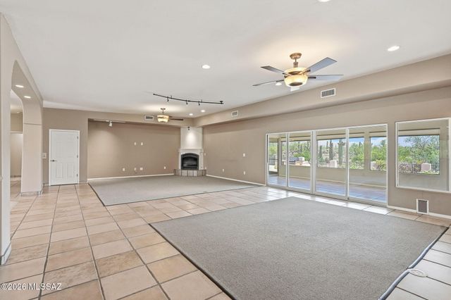 10401 E Plumeria Road, Tucson, AZ 85749