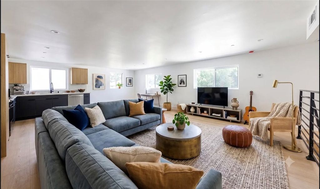 1330 S Longwood Avenue, Los Angeles, CA 90019 — photo 5