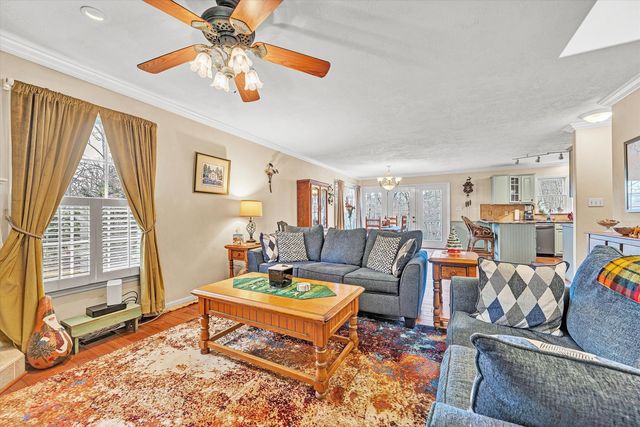 101 Briarcliff DR, Moneta, VA 24121