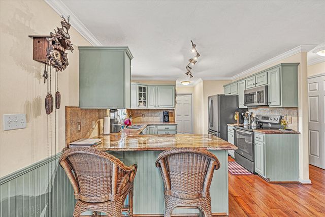 101 Briarcliff DR, Moneta, VA 24121