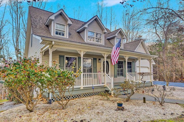 101 Briarcliff DR, Moneta, VA 24121