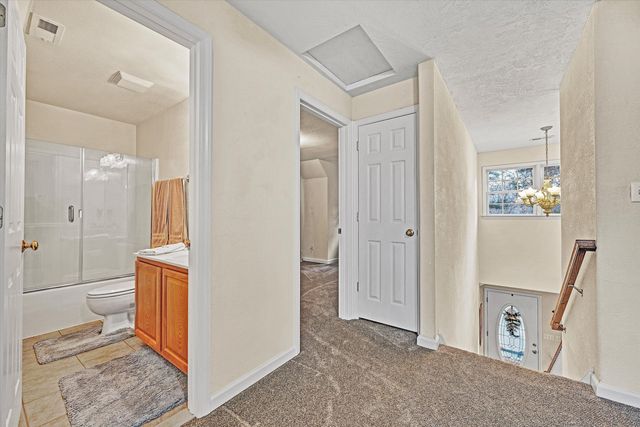 101 Briarcliff DR, Moneta, VA 24121