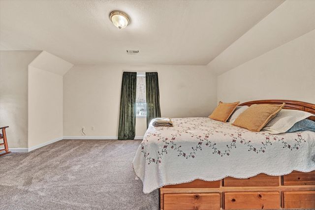 101 Briarcliff DR, Moneta, VA 24121