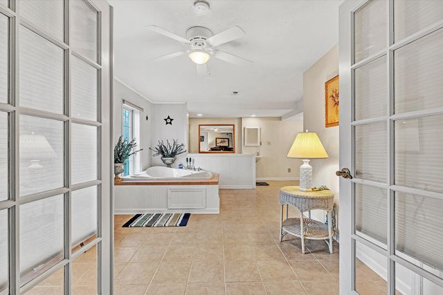 101 Briarcliff DR, Moneta, VA 24121