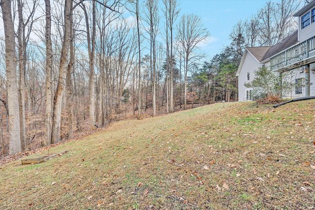 101 Briarcliff DR, Moneta, VA 24121