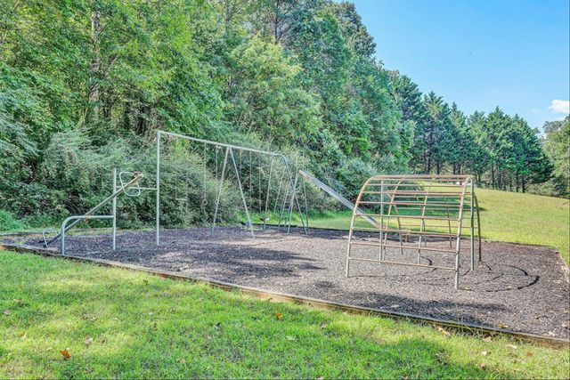 101 Briarcliff DR, Moneta, VA 24121