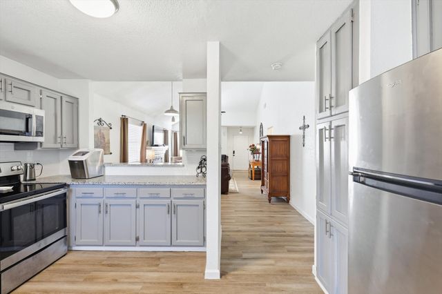 807 Windcrest Drive, Keller, TX 76248