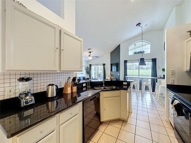1523 GULF VUE DR, Haines City, FL 33844