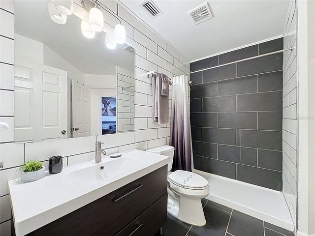1523 GULF VUE DR, Haines City, FL 33844