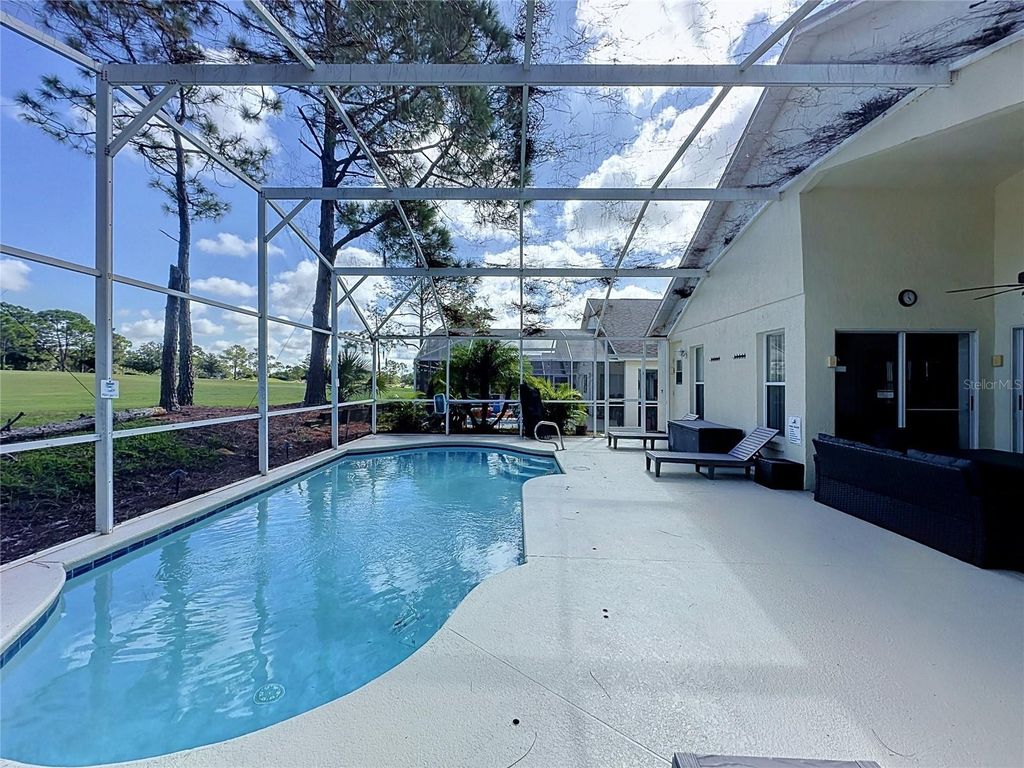 Image 25 of property listing at 1523 GULF VUE DR, Haines City, FL 33844