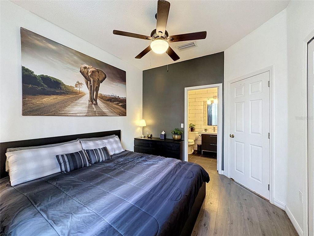 Image 47 of property listing at 1523 GULF VUE DR, Haines City, FL 33844