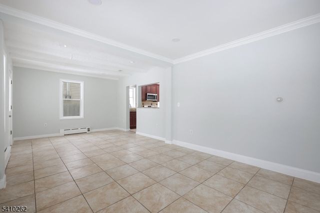 216 Chestnut St, Middlesex Boro, NJ 08846