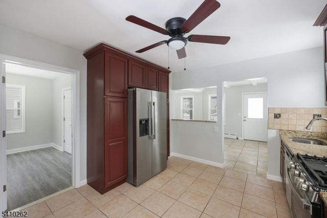 216 Chestnut St, Middlesex Boro, NJ 08846