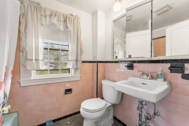 46 Sutton, Peabody, MA 01960