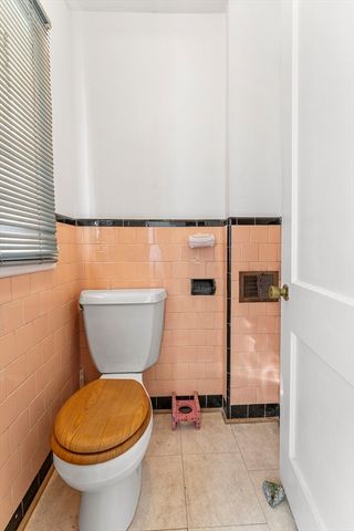 46 Sutton, Peabody, MA 01960