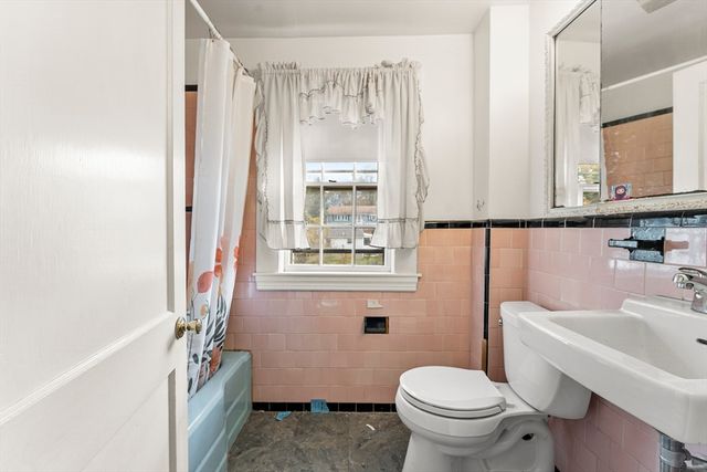 46 Sutton, Peabody, MA 01960