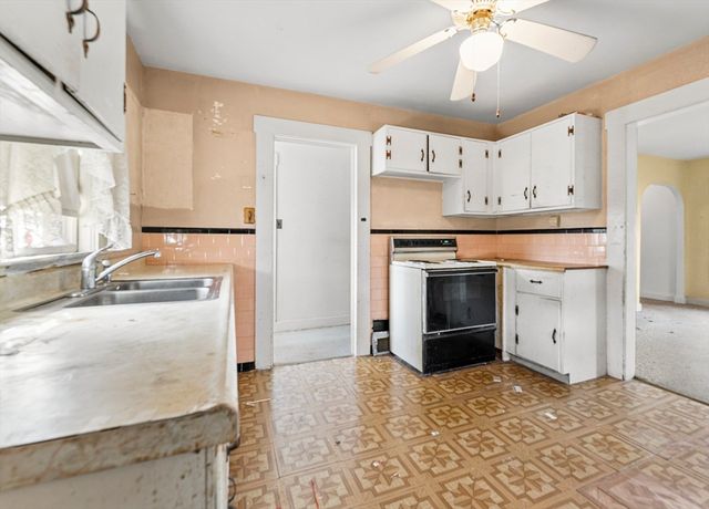 46 Sutton, Peabody, MA 01960