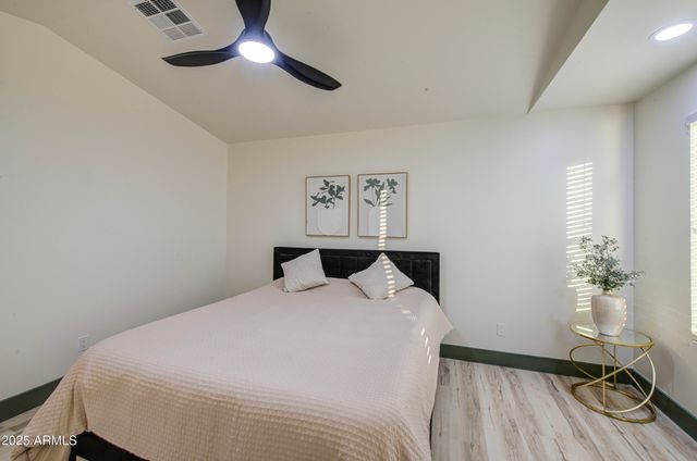 5416 W MYRTLE Avenue, Glendale, AZ 85301