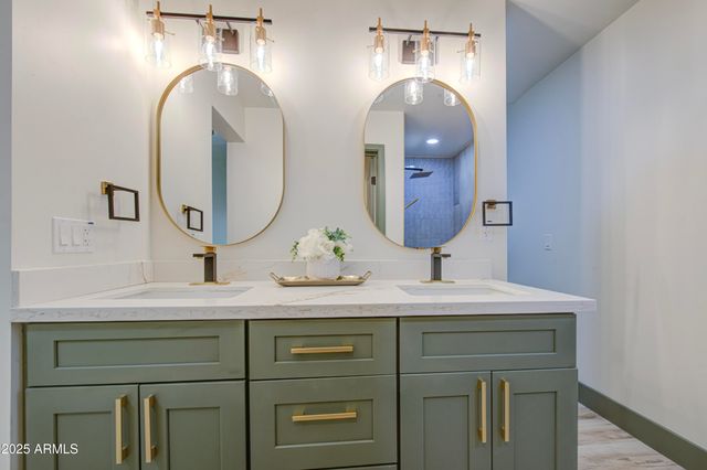 5416 W MYRTLE Avenue, Glendale, AZ 85301