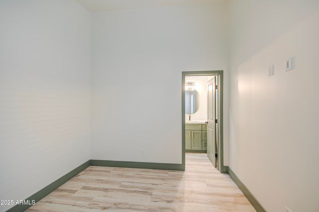 5416 W MYRTLE Avenue, Glendale, AZ 85301